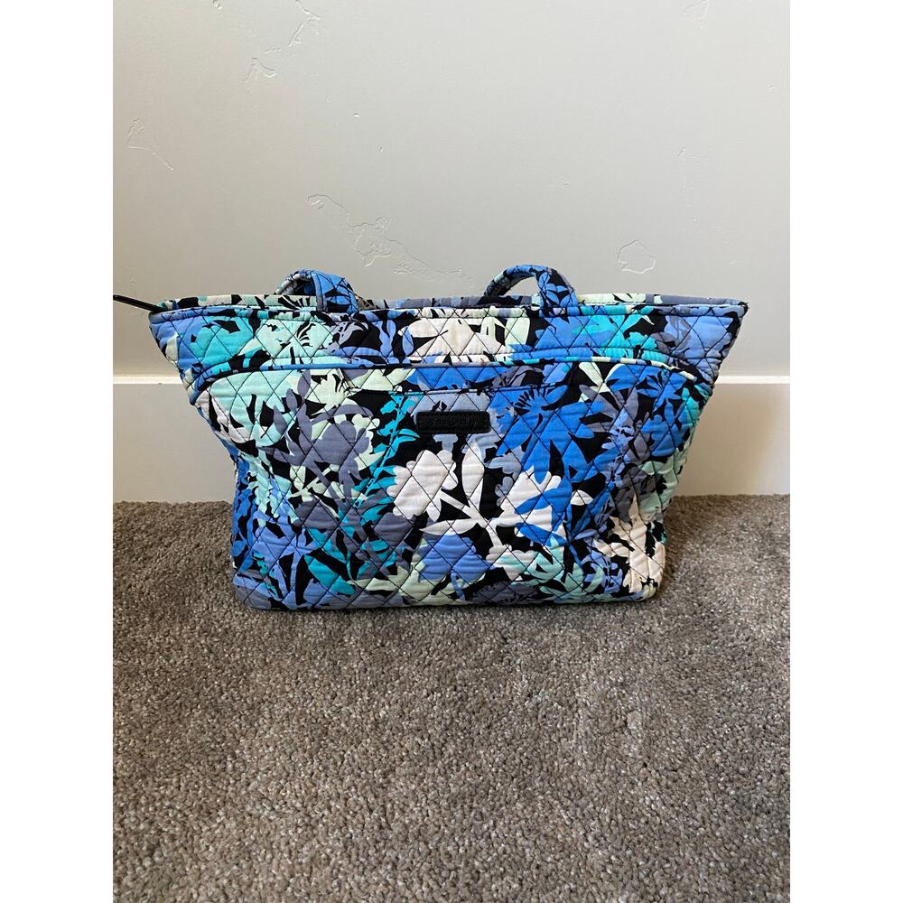 Vera Bradley Retired Quilted Blue CamoFloral Shoulder Tote Bag Purse Cottagecore - Picture 6 of 6